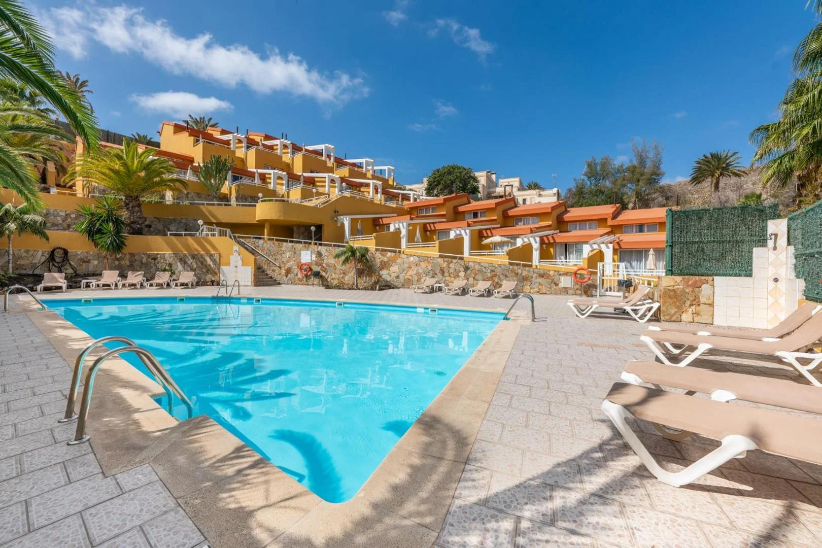 Apartamentos Punta Marina by LIVVO 1