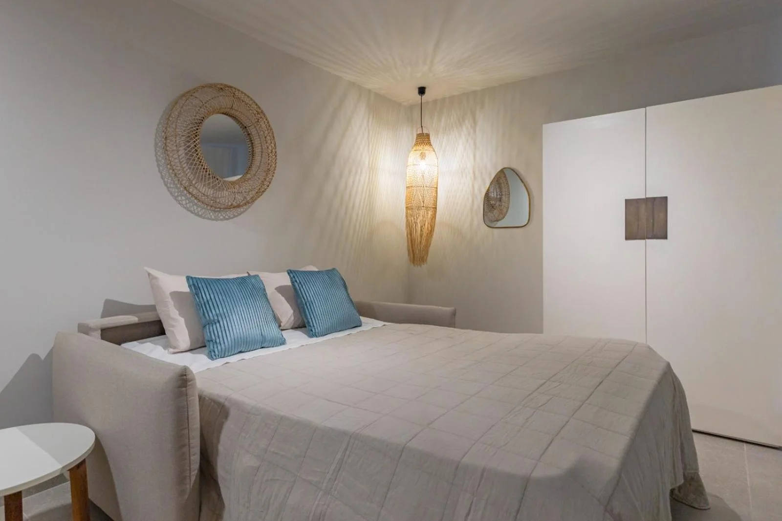 Exclusive Design Loft with air-conditioning 7 minutes from the beach 3