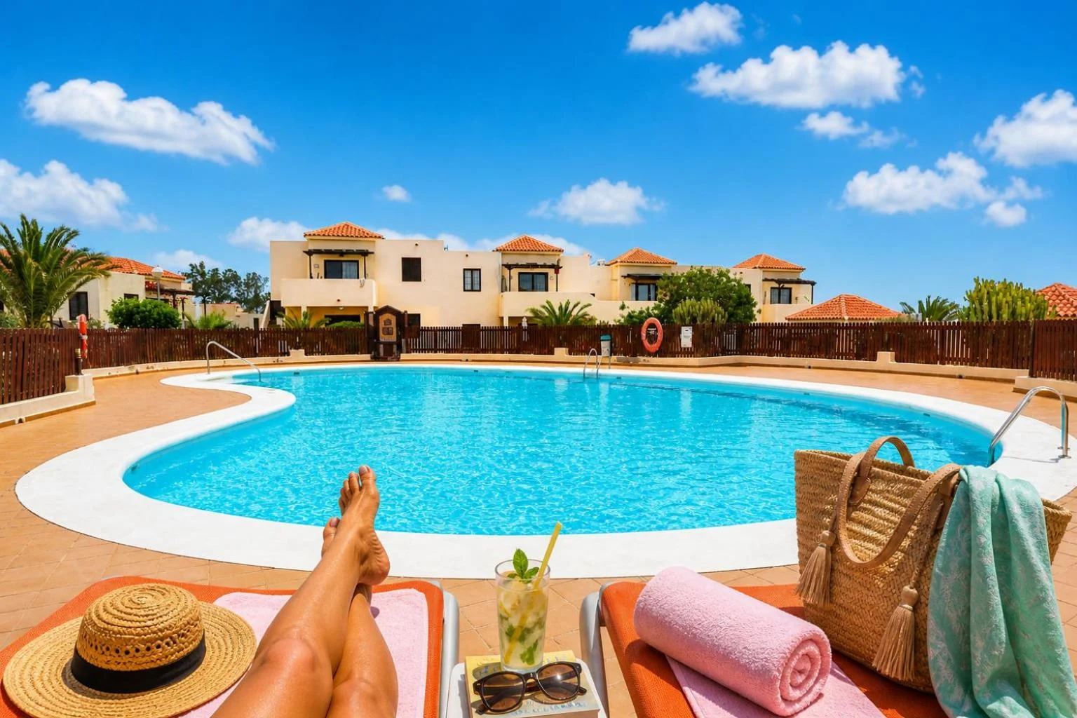 MSM Sahara Beach - Elegant Coastal Retreat with Private Terrace & Pool Access 2