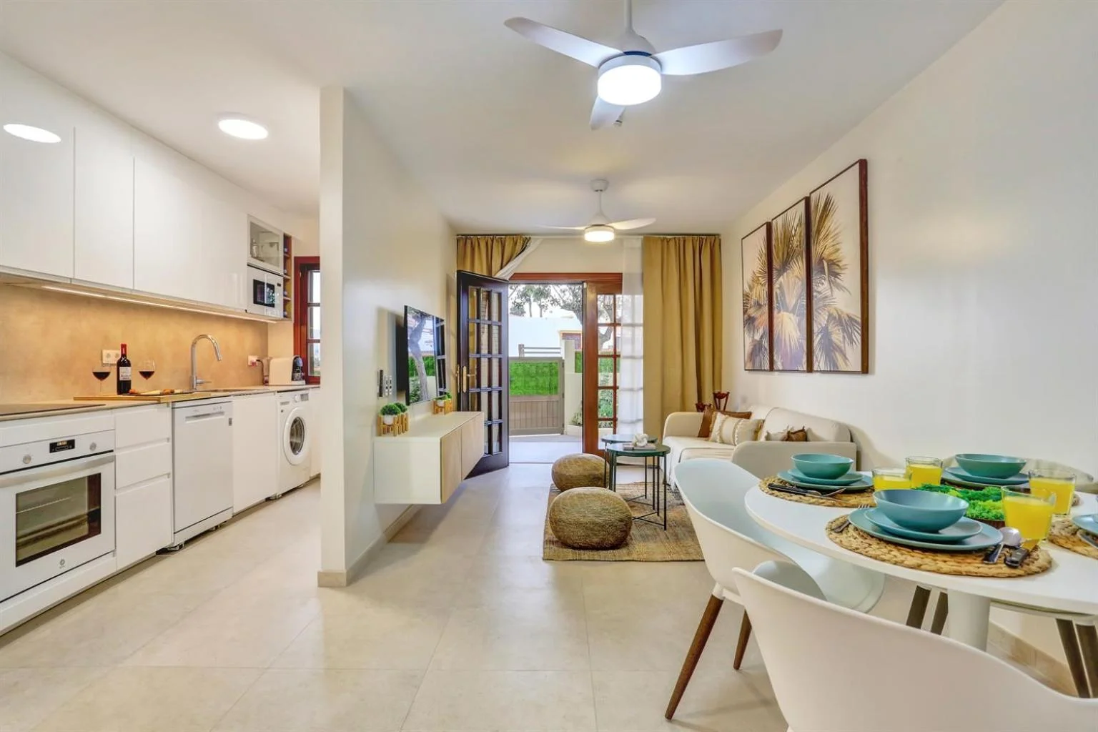 MSM Sahara Beach - Elegant Coastal Retreat with Private Terrace & Pool Access 5