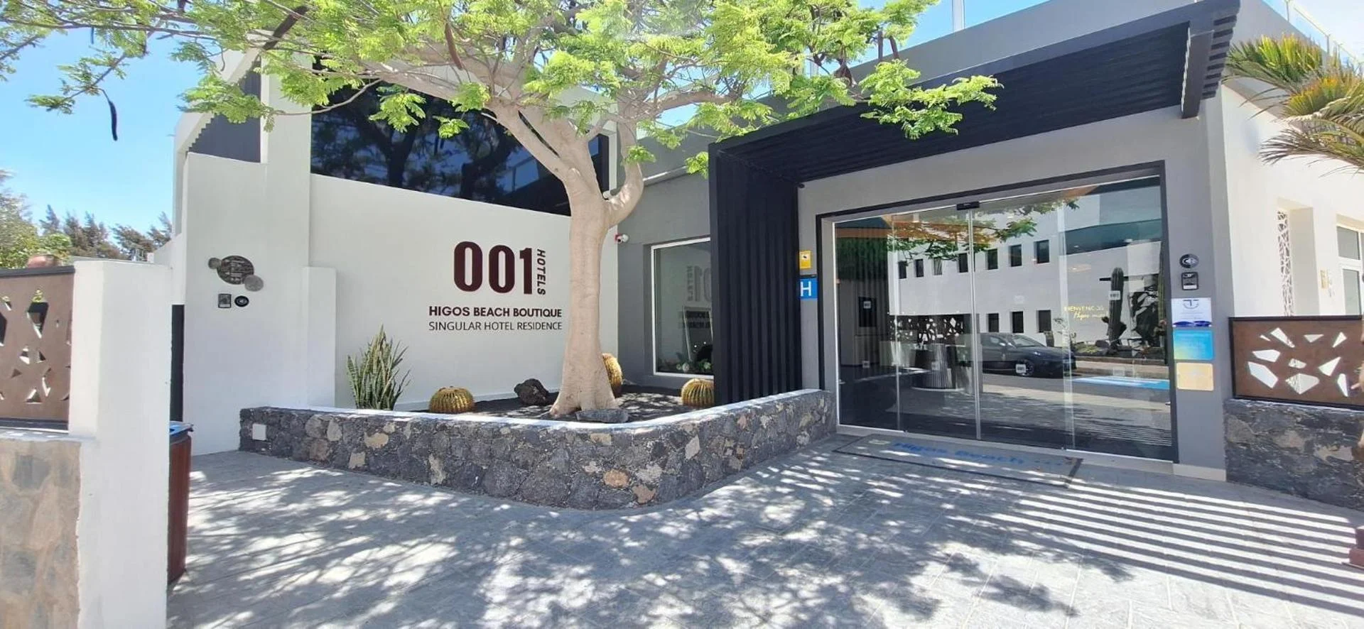 001 HIGOS BEACH BOUTIQUE Singular Hotel Residence 2
