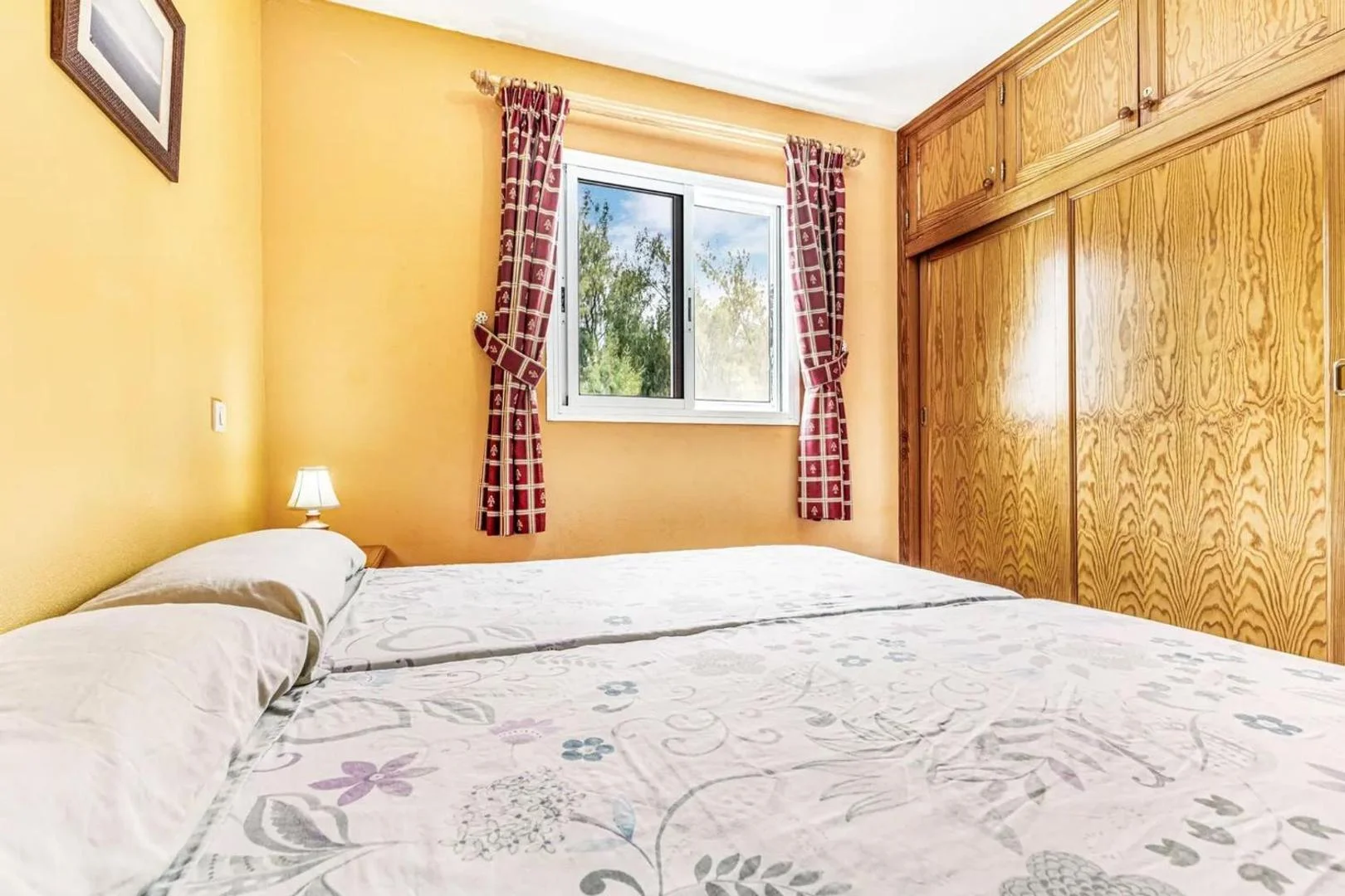 Apartment near the beach, big terrace with nice sea views, wifi and parking 4