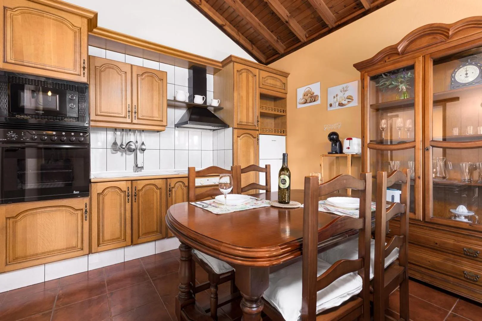 Home2Book La Molina C, Rural Retreat 4
