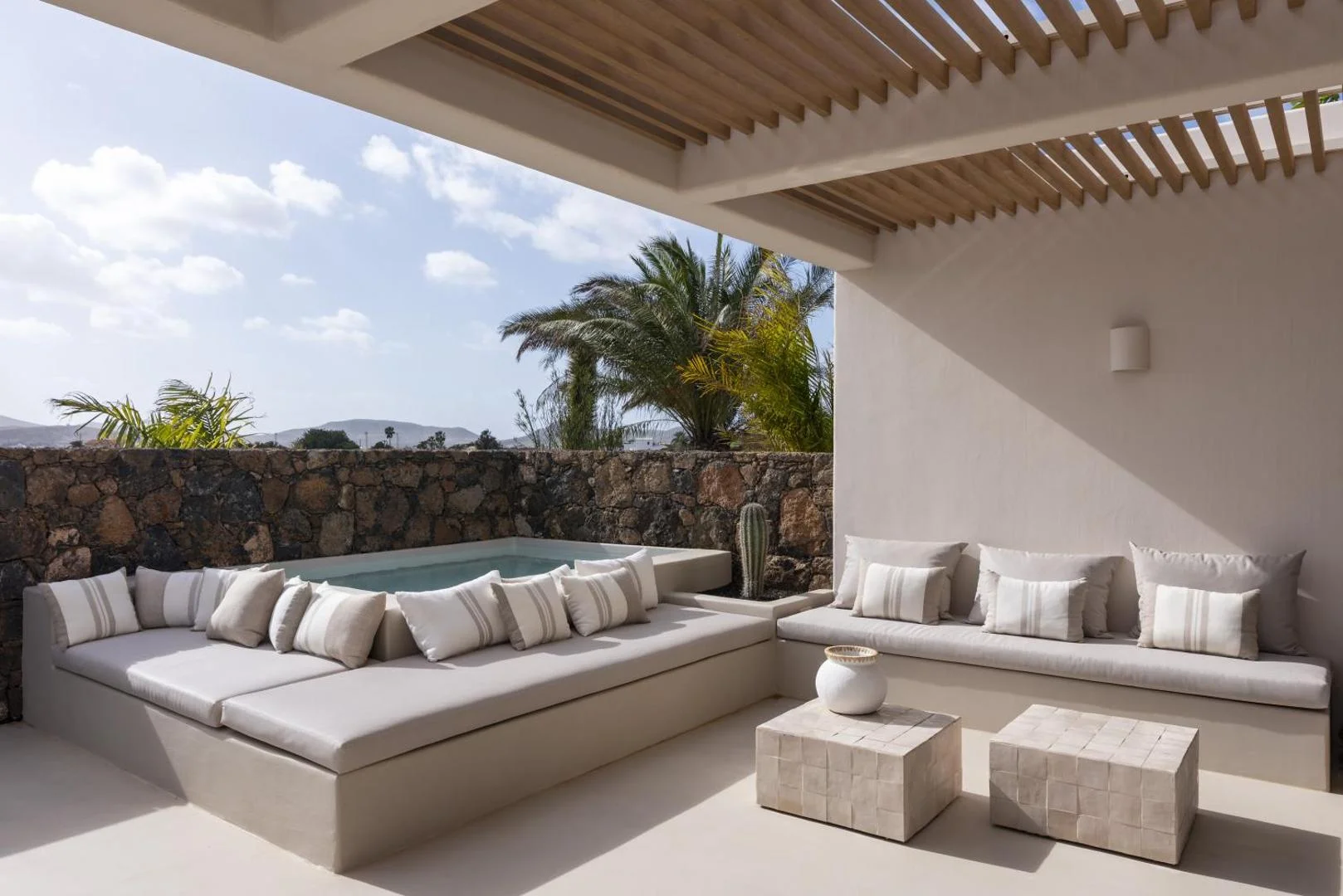 Gara Suite Boutique Design Villa Private Pool 1