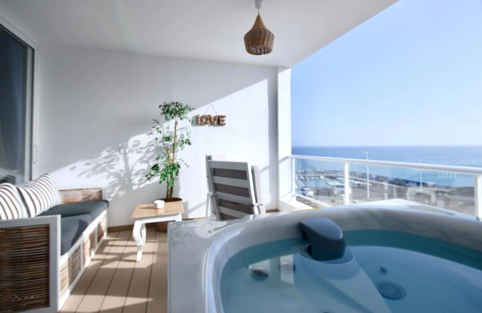 Marine Lovers - Jacuzzi Fuerteventura 1