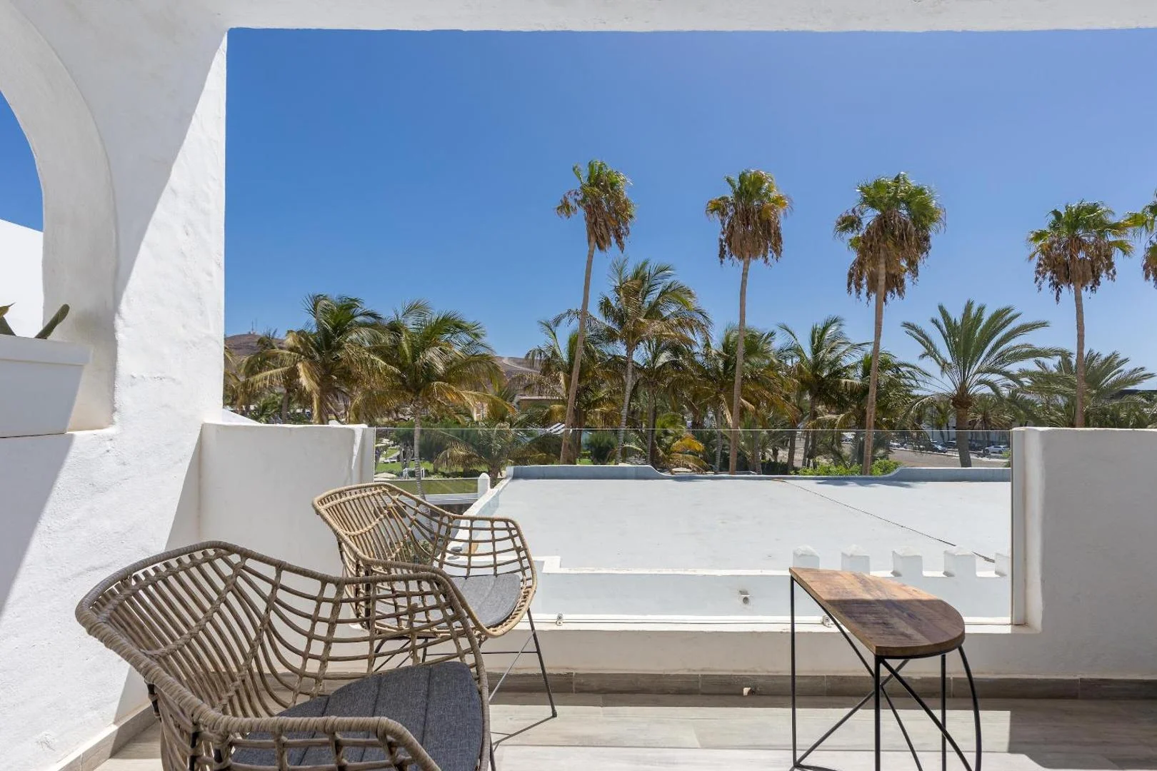 Home2Book Cozy Apt with Terrace near the Beach 5