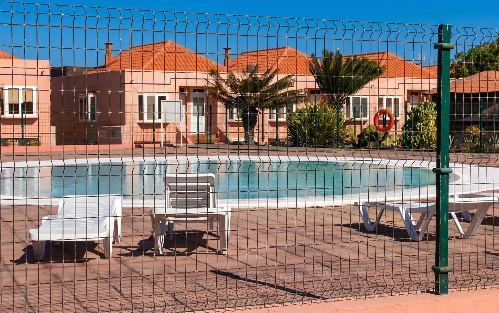 Comfortable House in Antigua with Shared Pool 1