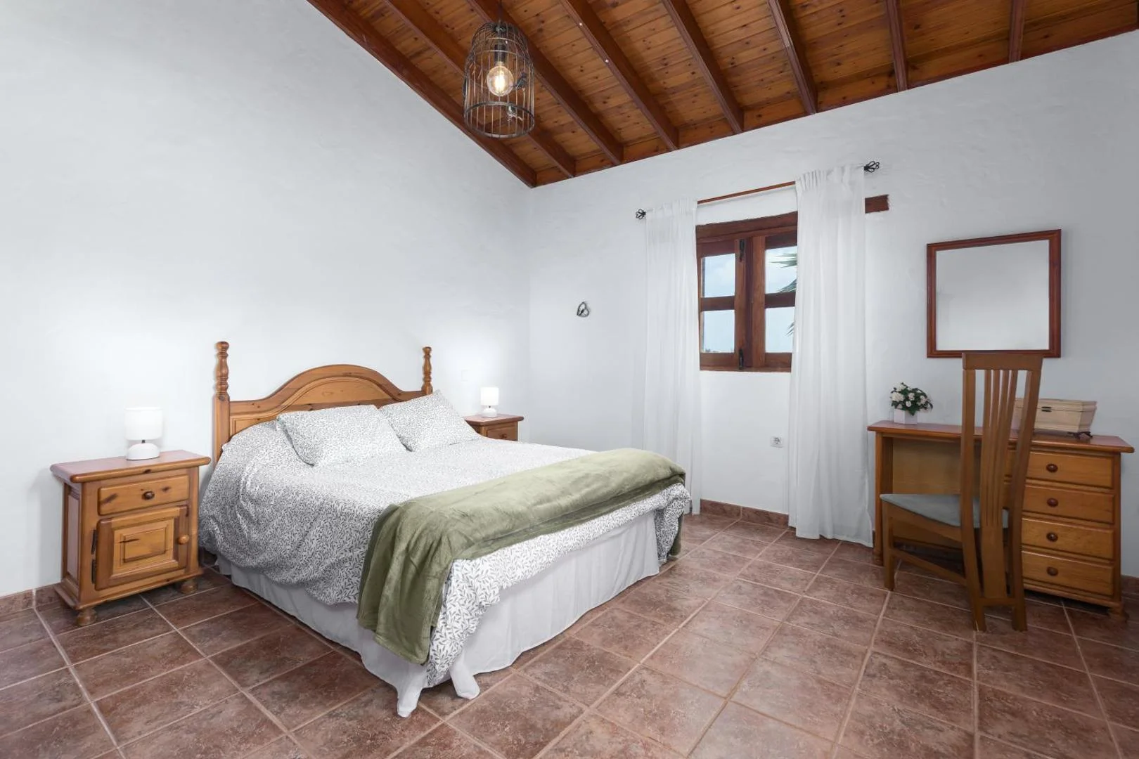 Home2Book Casa María Rustic Escape in Villaverde 4