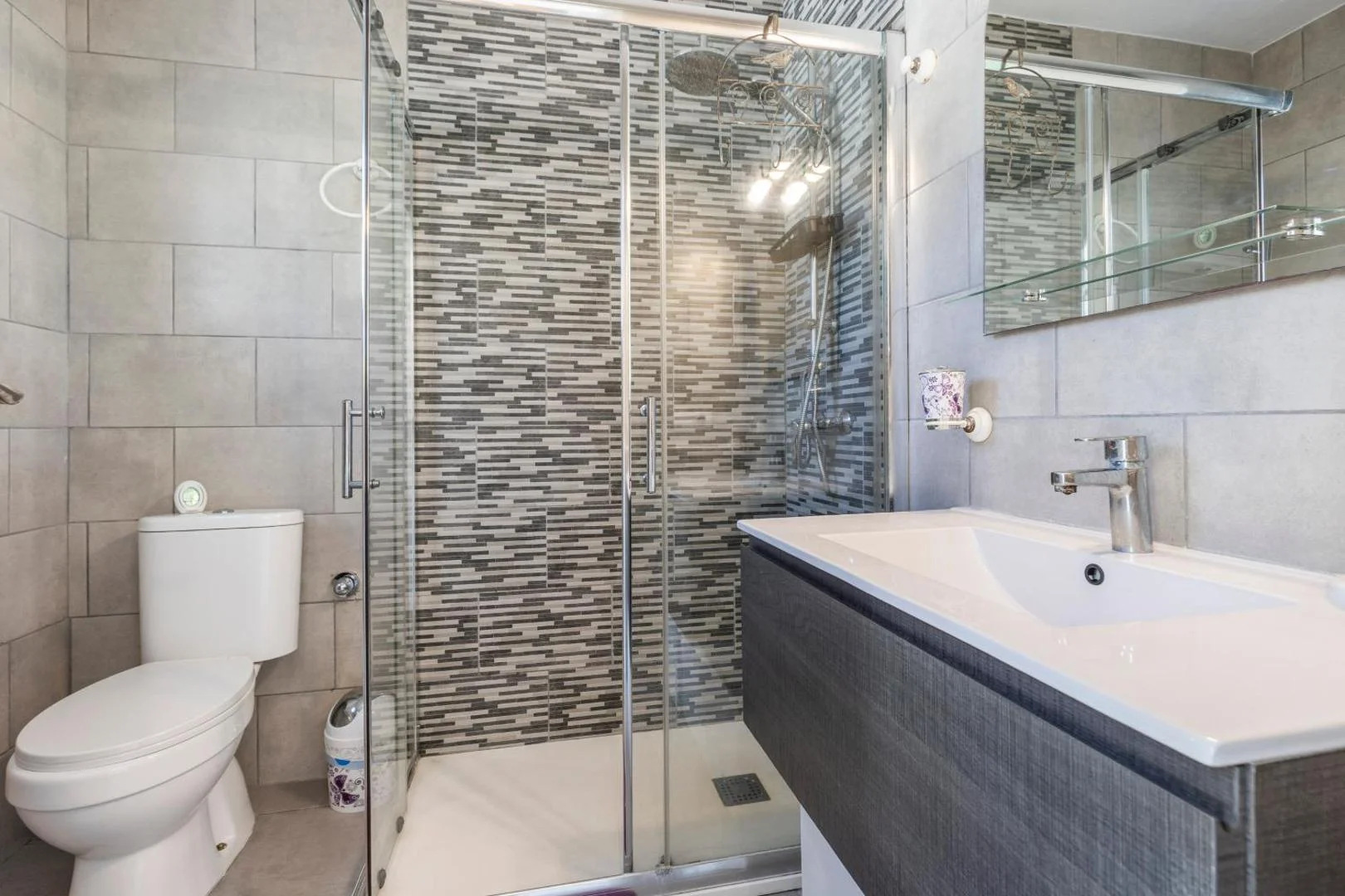 Heiwa Apartment With Pool 2