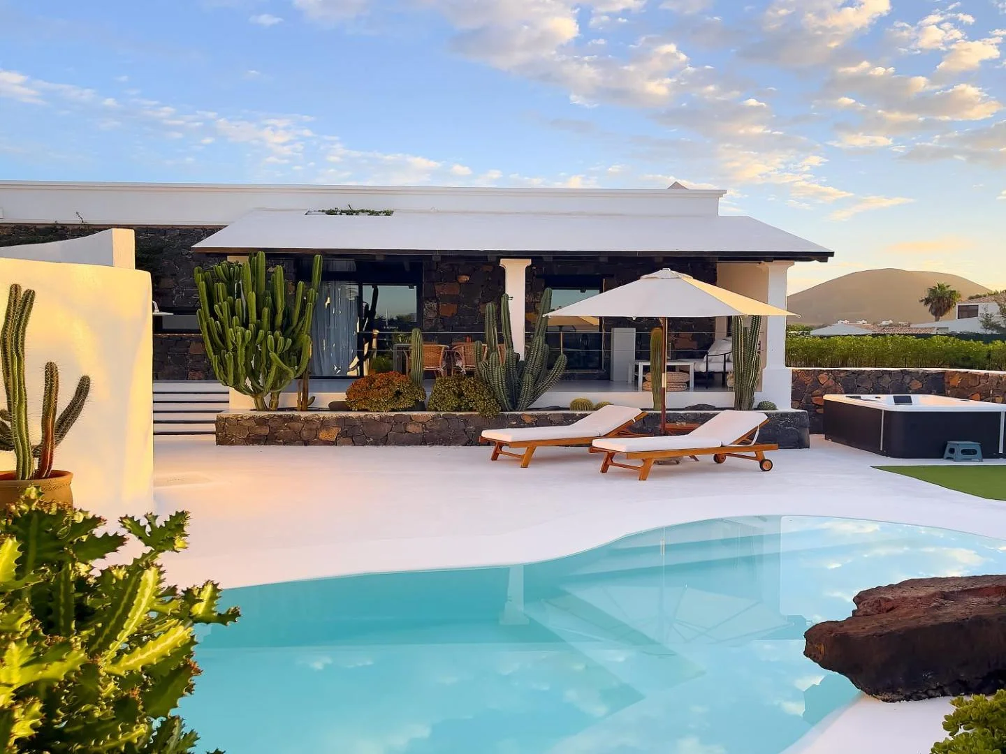 UNIQUE Homes Lajares - adults only 3