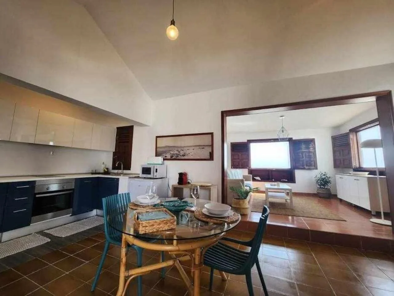 Villa Salada on the Ocean Shore 3