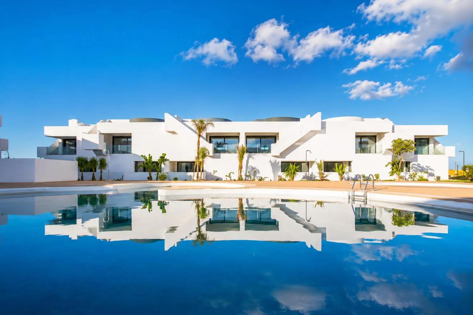 Ático de Lujo con Jacuzzi Privado en Azotea Vistas 3