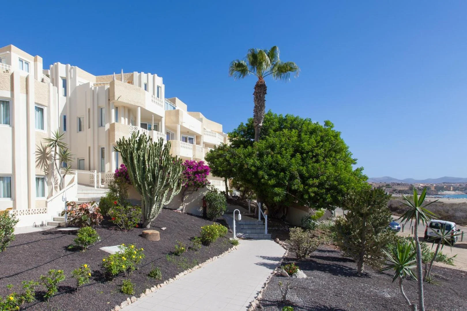 R2 Maryvent Beach Apartments 3