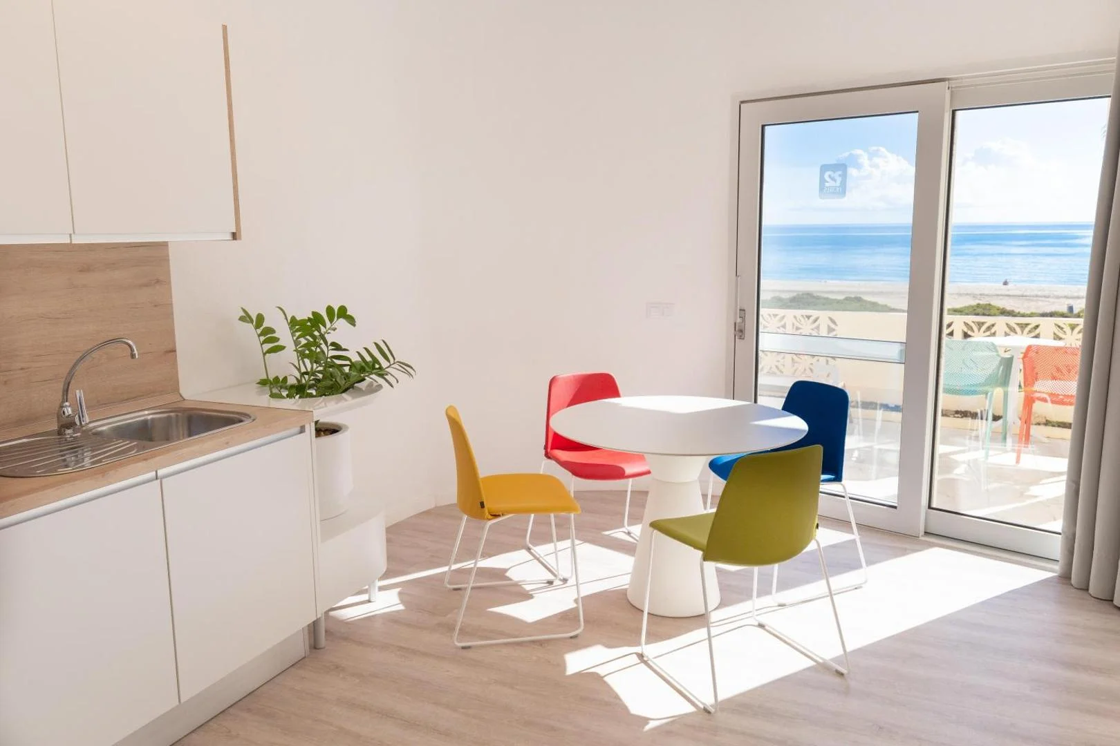 R2 Maryvent Beach Apartments 5