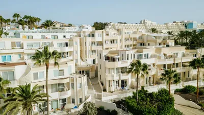 R2 Maryvent Beach Apartments — photo 2