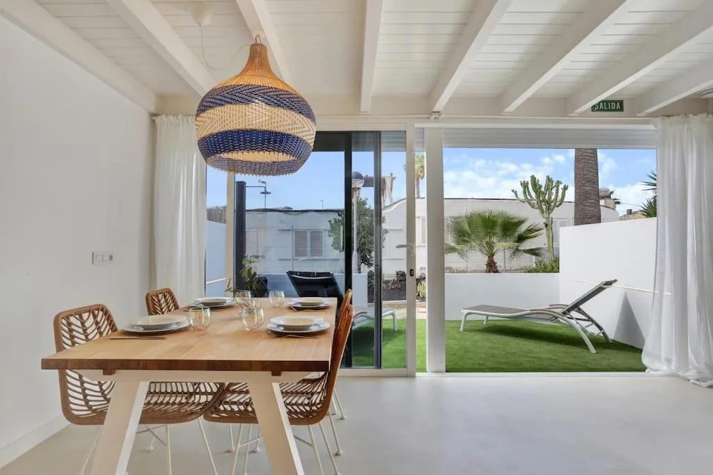 New - Amazing apartment by the beach 5