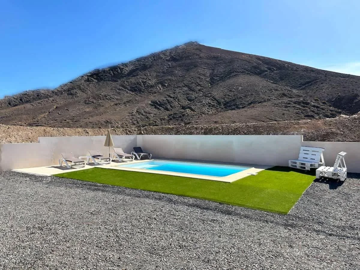 Villa en la montaña con piscina en Fuerteventura 5