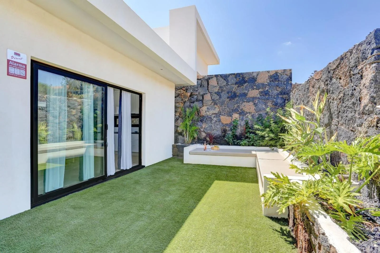 Sara & Gino Fuerteventura Mojo Week Pool Villa or Island Week Loft with Garden 2
