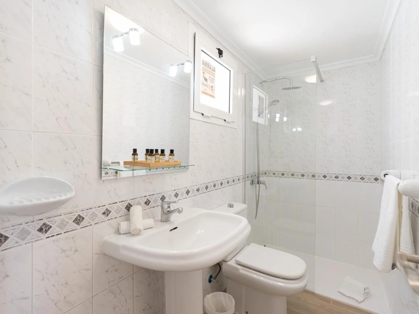 Apartamento en El Castillo con piscina 2