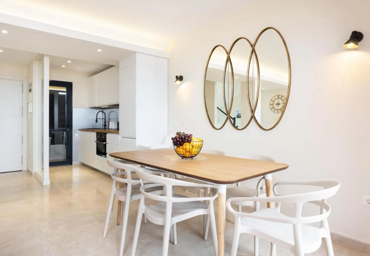 Sunny Castillo Apartment 1