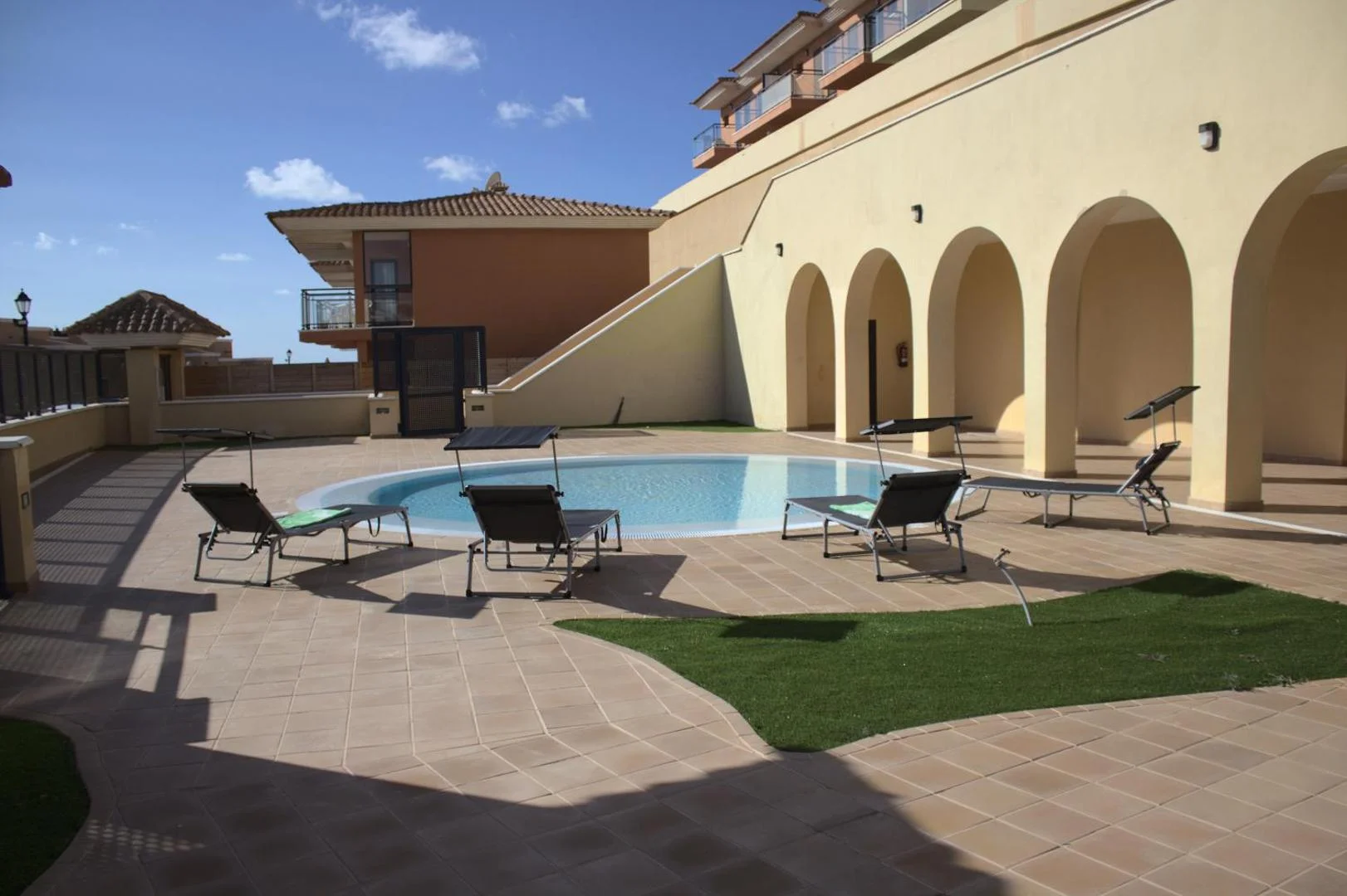 Sunny Castillo Apartment 3