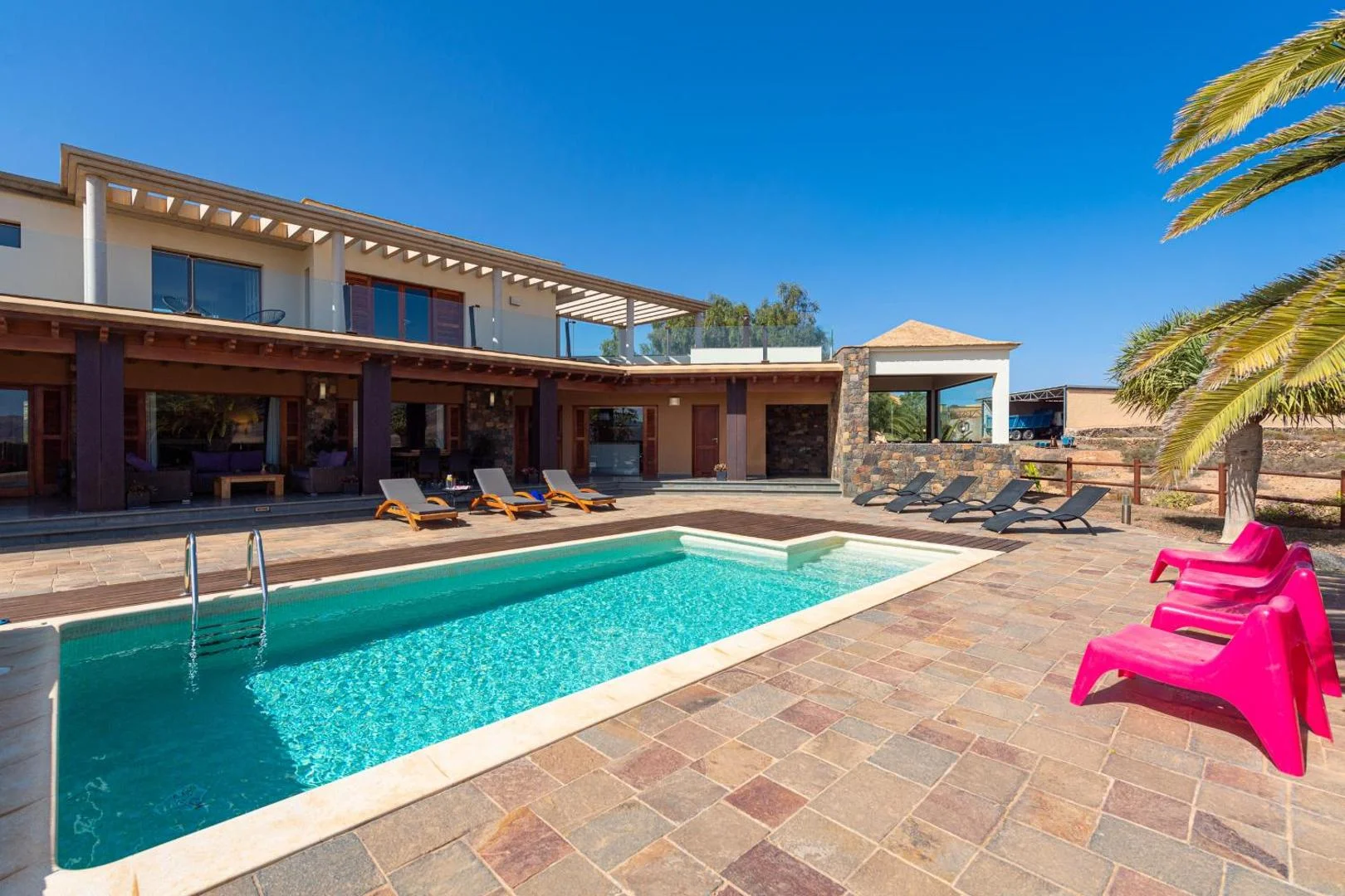 Villa Atlanntes con piscina en Fuerteventura 1
