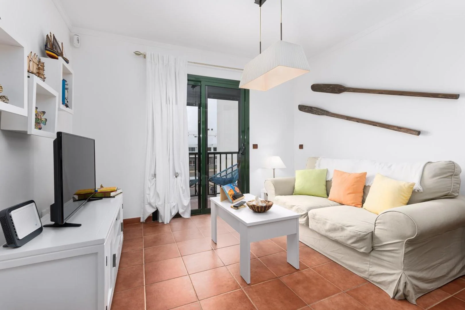 Home2Book Elegant City Escape with Terrace 2