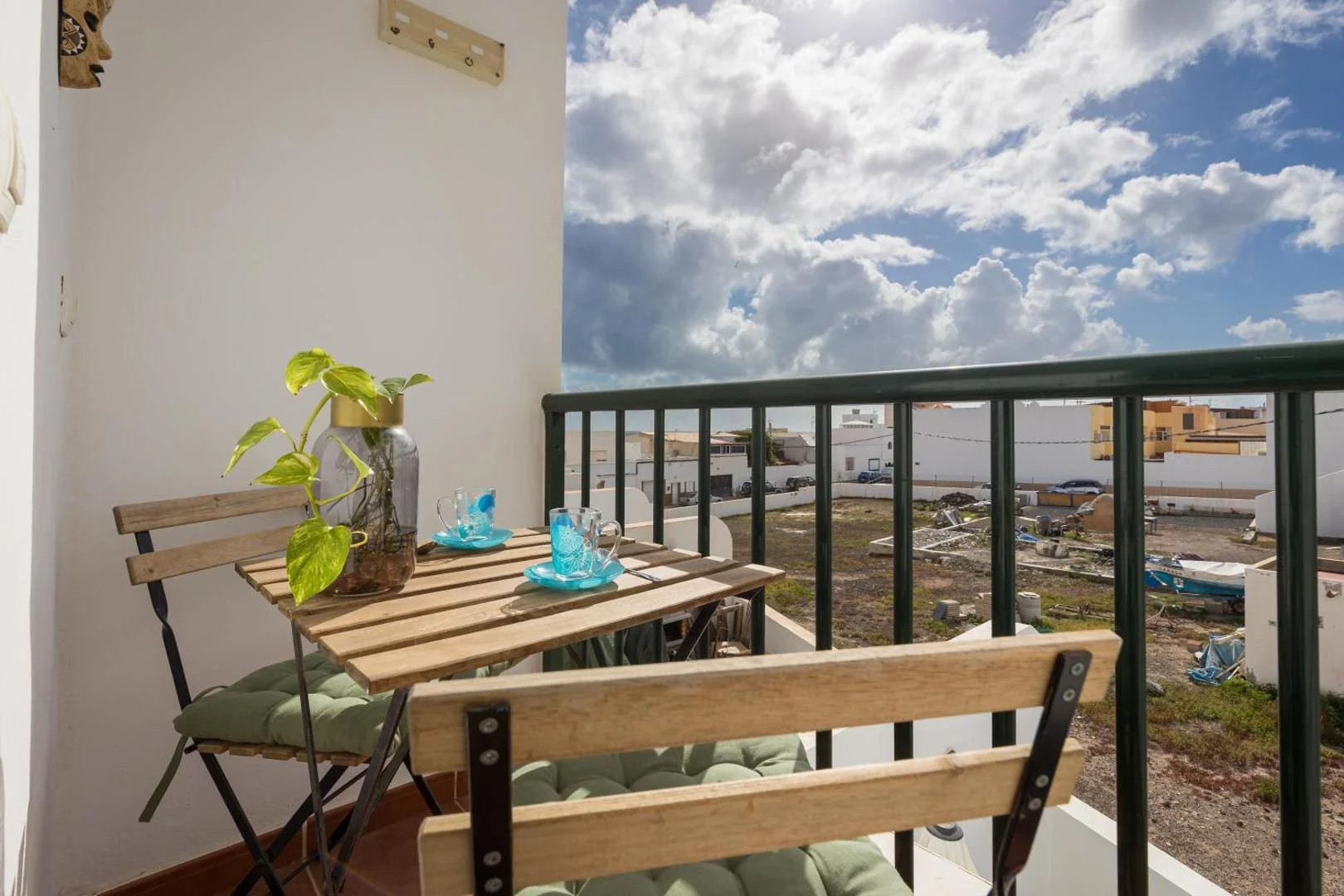 Home2Book Elegant City Escape with Terrace 5