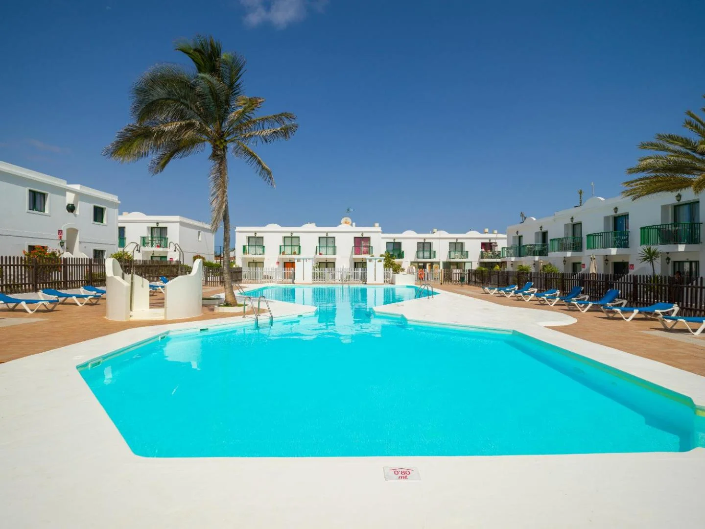 Blue Island Pool View & Wi-Fi by iRent Fuerteventura 5