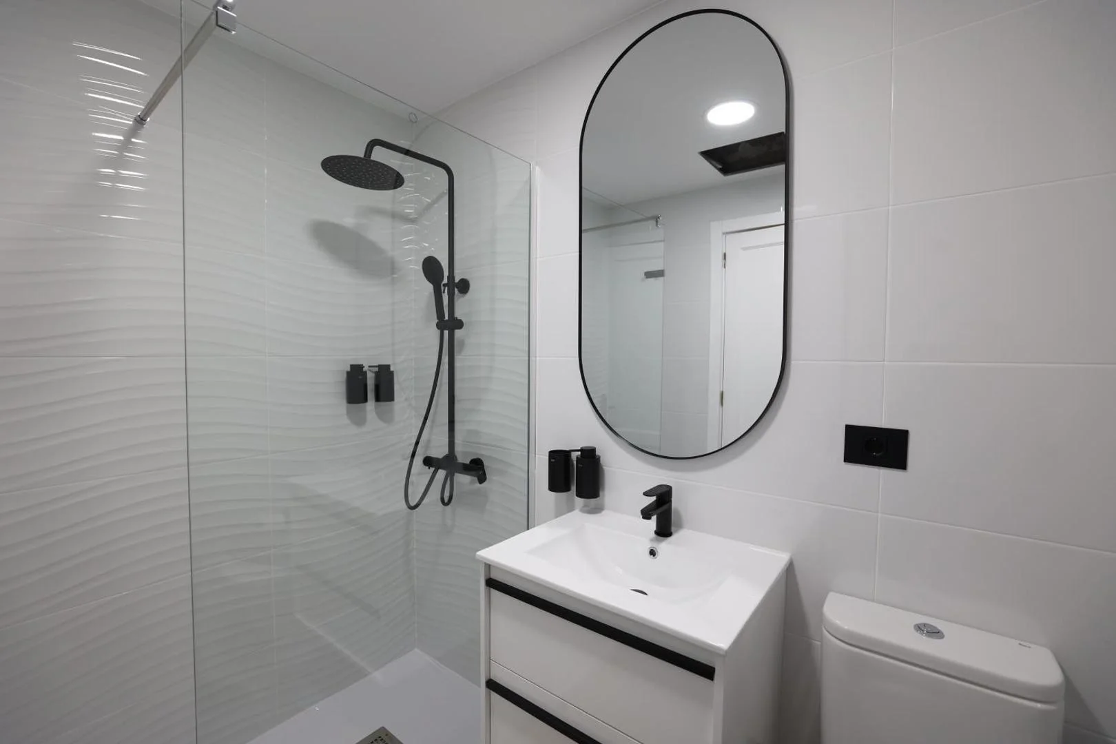 MC Apartments 4