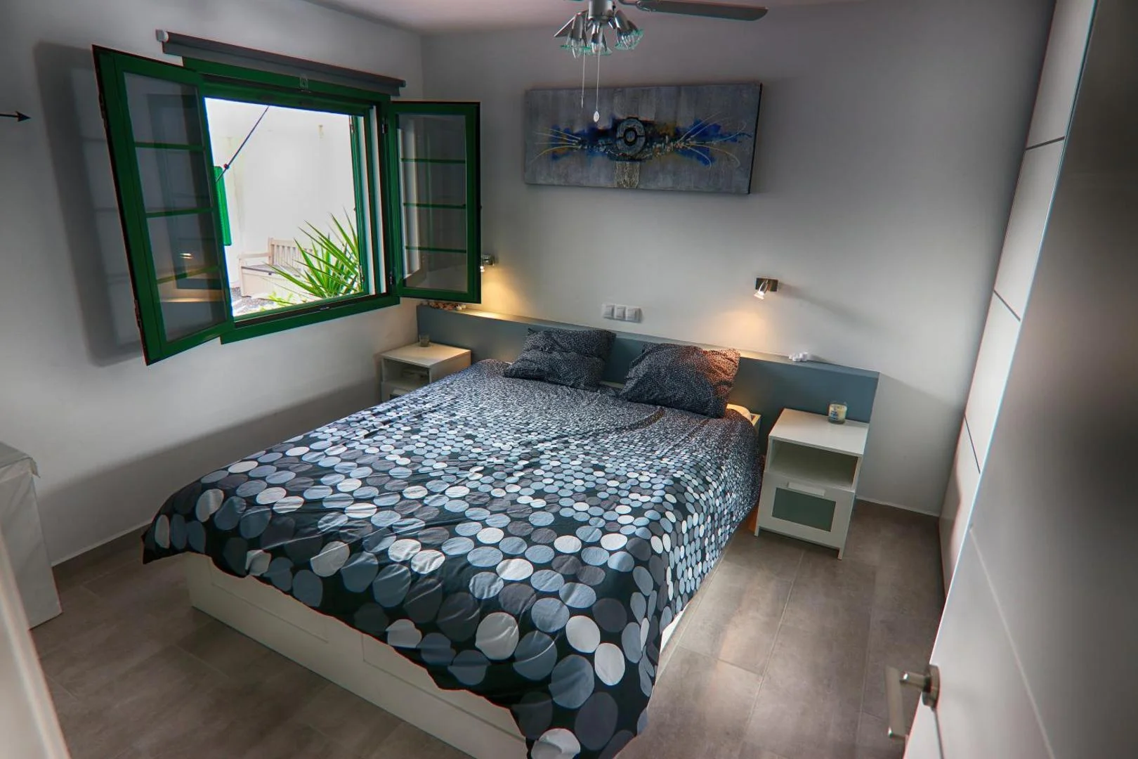 New central town Bungalow WiFi Netflix 3