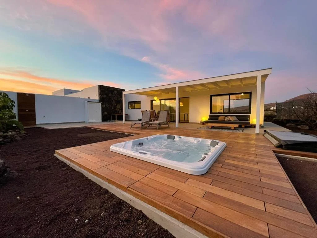 North Shore Villas Lajares, MANALARI, Private Jacuzzi 1