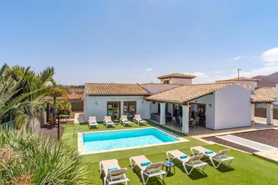 Villa Sherry II by Villa Plus in Corralejo, Fuerteventura